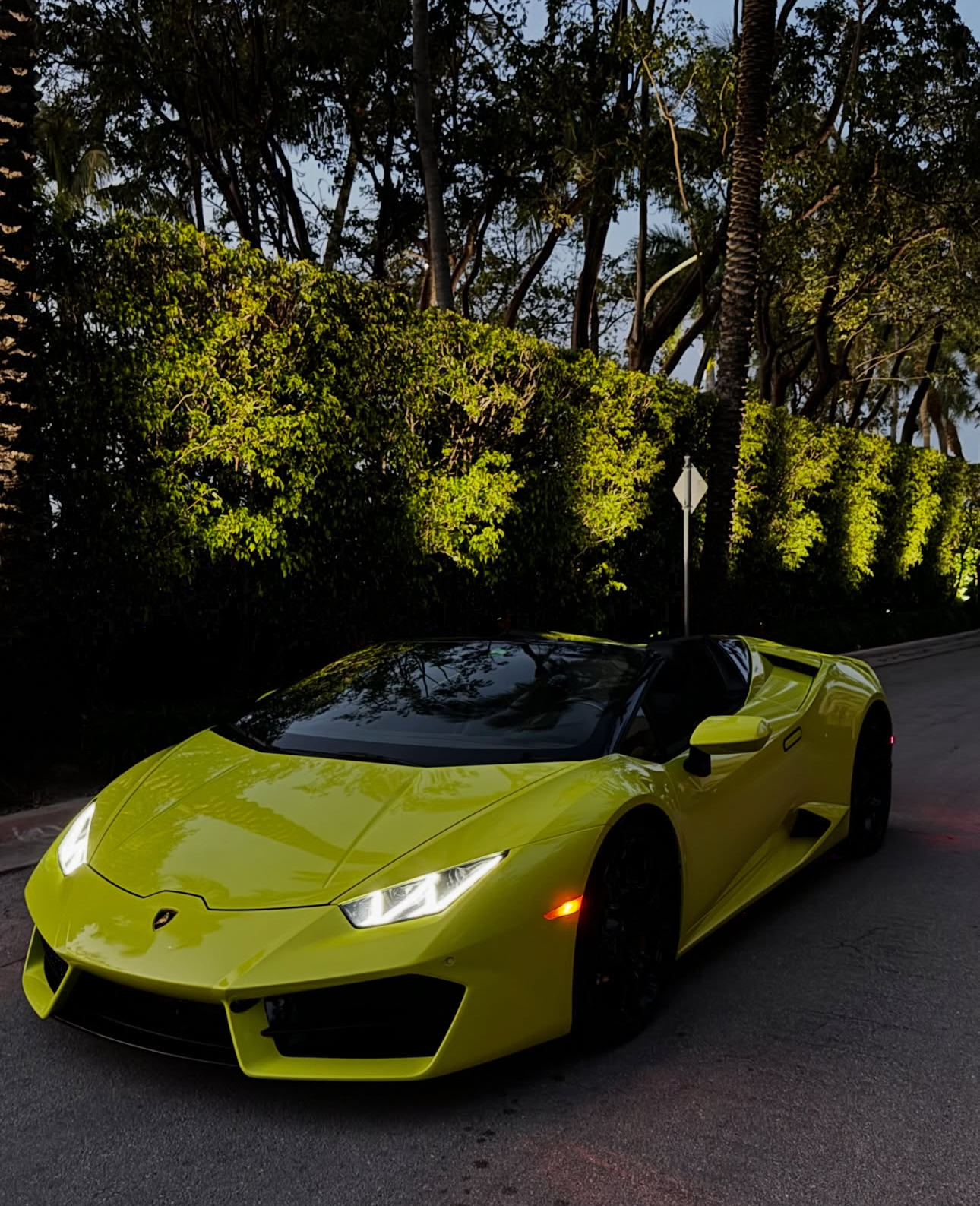 Lamborghini Huracán Spyder photo 2