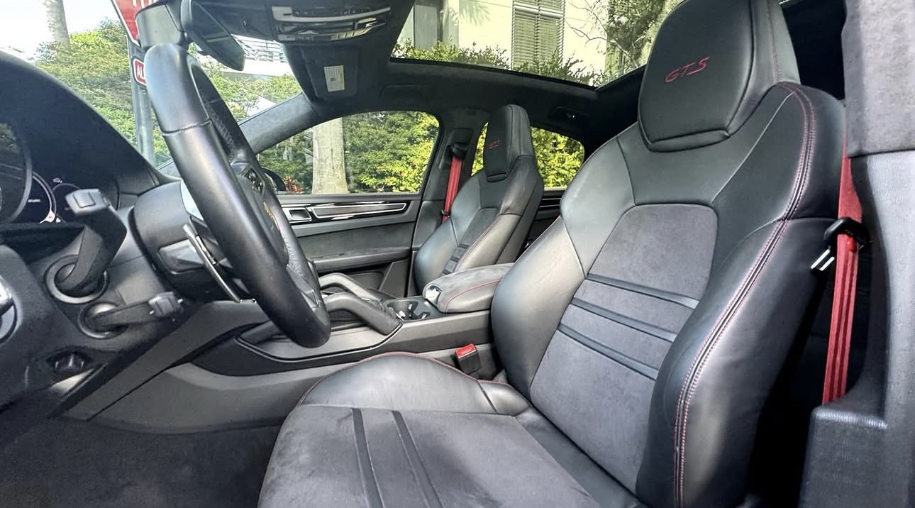 Porsche Cayenne GTS Coupe photo 2